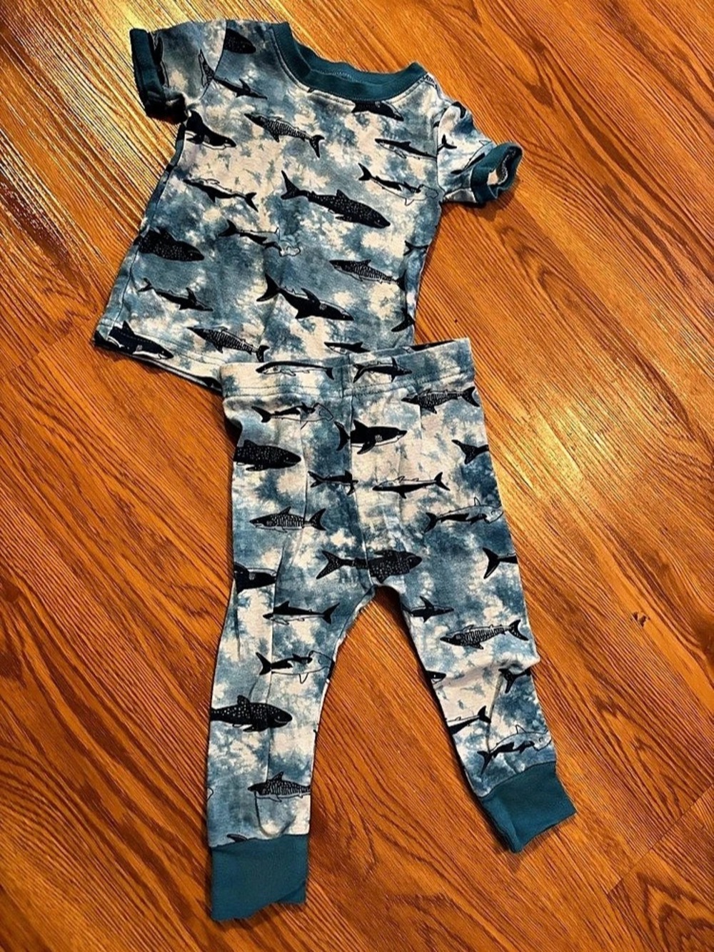 Old Navy 12-18M Blue Animal Print Pj set